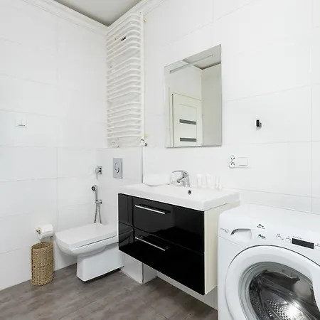 Exceptional In By Renters Appartamento