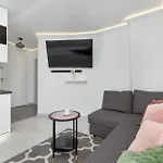 Exceptional In By Renters סופוט