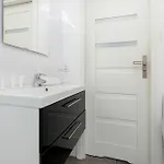 Exceptional In By Renters סופוט