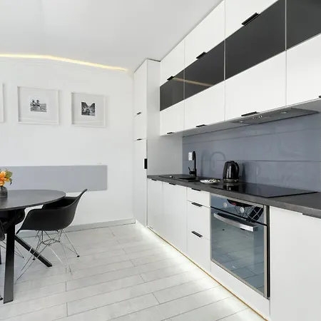 Exceptional In With Parking By Renters Sopot