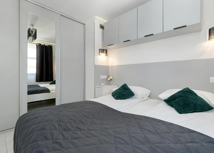 Exceptional In With Parking By Renters Sopot